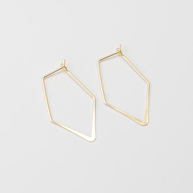 2PCS - Diamond Hook Earring, Gold Pentagon Ear Hook Dangle Supplies, Ear Wires For Jewelry Making, 14K Gold Tone [H0103-PG] Item Details Measurement: 20.5 X 36.5mm Material: Brass Color: 14K Gold Tone Quantity: 2 Pieces Country of Origin : South Korea Modern Gold Diamond Earrings As Gift, Modern Gold Diamond Earrings For Gift, Gold Diamond-shaped Earrings For Anniversary, Gold Diamond Earrings With Ear Wire For Gift, 14k Gold Diamond-shaped Earrings, 14k Gold Diamond Cut Diamond-shaped Earrings, Diamond-shaped Gold Earrings For Wedding, Gold Diamond-shaped Jewelry With Matching Earrings, Modern Gold Teardrop Diamond Earrings