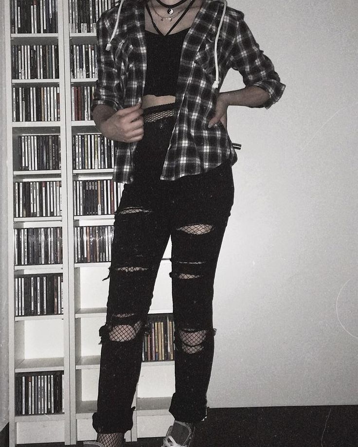 • ThePierced3moGirl °• Modele Fitness, Look Grunge, E Girl Outfits, Aesthetic Grunge Outfit, Rock Outfit, Rock Outfits, Hipster Outfits, Emo Outfits, Rock Punk