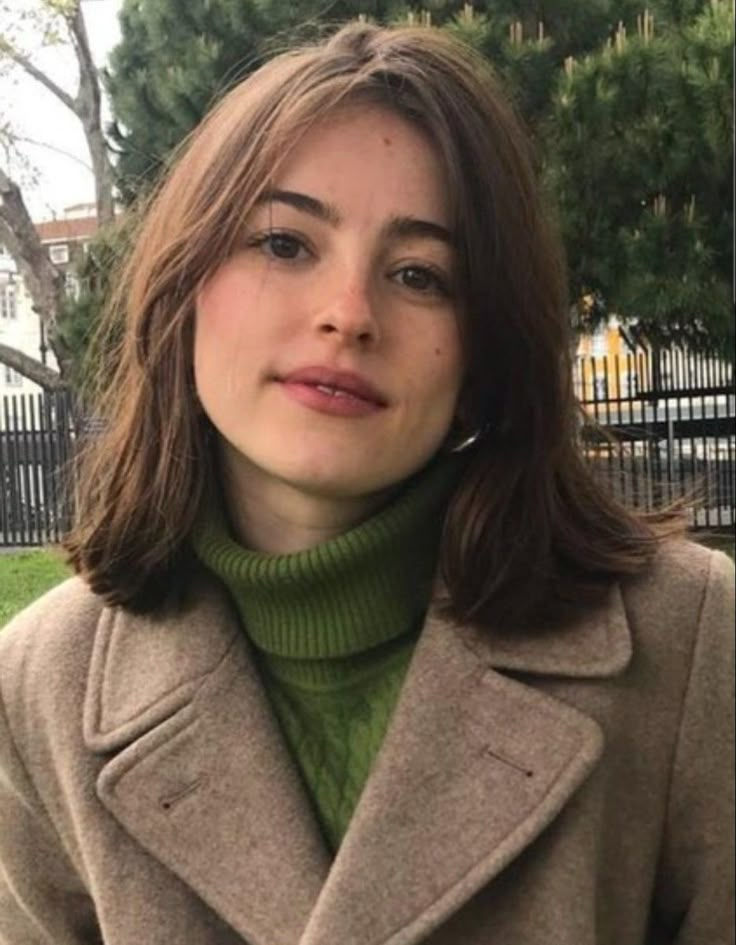 aes : little women ; jo march | ♡ Haircut Inspo, Cut My Hair, Bob Haircut, Short Bob Hairstyles, Dream Hair, Aesthetic Hair, Haircut Ideas, Layered Haircuts, Bobs Haircuts