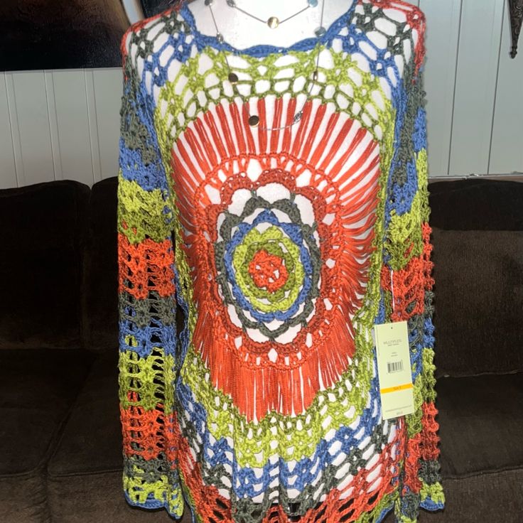 Vintage New W/ Tags “Multiples” (Missy Sienna) ~ Size Small Crochet Boho Hippie Sweater. This Is A Beautiful Sweater With Multi-Colors. Details: 1.) Breast: 36-40” Inches (Loose Fitting) 2.) Shoulder To Shoulder: 16” In. 3.) Sleeve Length: 28” Inches 4.) Waist: 34-38” In. 5.) Hip: 42” Inches 6.) Shoulder To Hem: 25” In. 7.) 100% Acrylic 8.) Made In China 9.) Machine Wash 10.) Size Small Thanks For Looking & Please Look At My Listings For More Clothes!!! Hippie Crochet Top, Hippie Sweater, White Sweater Top, Hippie Sweaters, Hippie Crochet, White Sweater Cardigan, Knit Ideas, Small Crochet, Crochet Boho