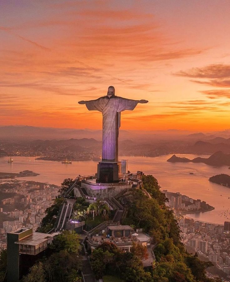 the statue of christ stands on top of a hill in rio de oro, brazil