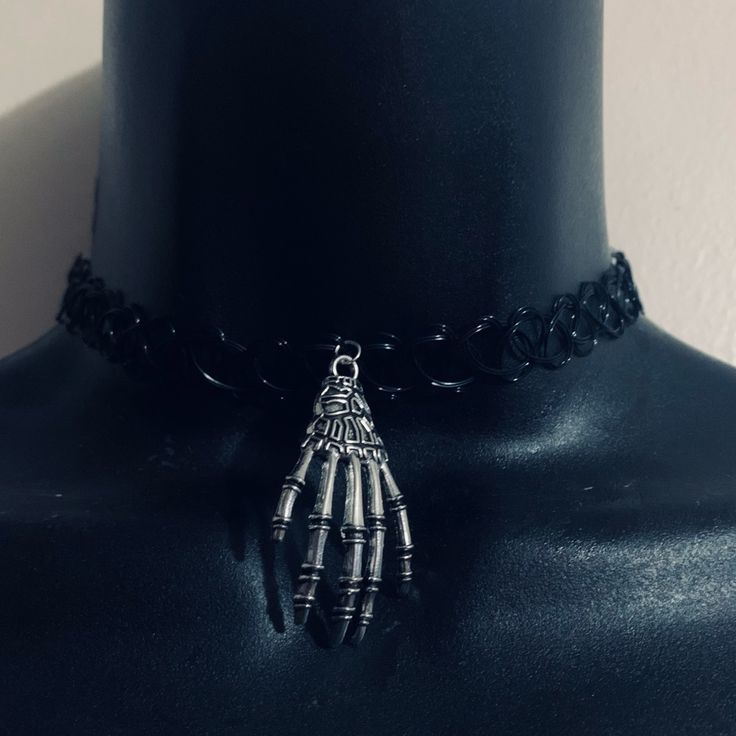 Super Creepy, Super Cool Skeleton Hanging Henna Choker. Made Of Elastic Material For Stretch. Brand New Boutique Item Without Tag. Mix And Match Any Items Listed 4 For $20 And Save... Just Bundle Items And Send Offer!!! Edgy Metal Choker For Halloween, Alternative Style Black Metal Choker, Black Metal Alternative Style Choker, Adjustable Silver Choker For Halloween, Adjustable Silver Halloween Choker, Emo Metal Choker For Halloween, Alternative Metal Choker For Halloween, Emo Style Metal Choker For Halloween, Black Metal Choker For Alternative Fashion