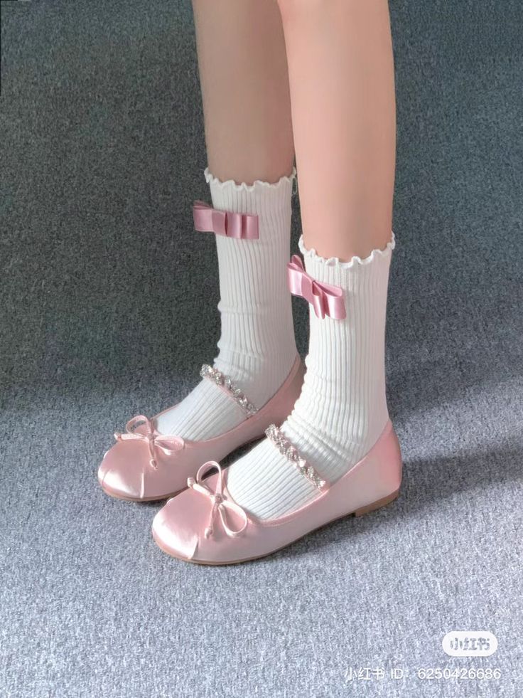 Pink Ballet Flats, Shoes And Socks, Dr Shoes, The Cardigans, Girly Shoes, Aesthetic Shoes, Pink Shoes, Pink Outfits, Pretty Shoes