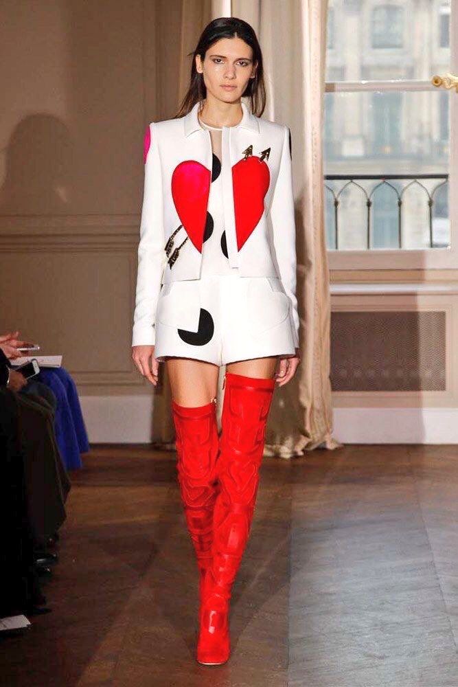 Haute Couture Paris, Casual Fashion Trends, Collection Couture, Athleisure Trend, Elsa Schiaparelli, Quirky Fashion, Heart Fashion, Red Boots, Spring 2017