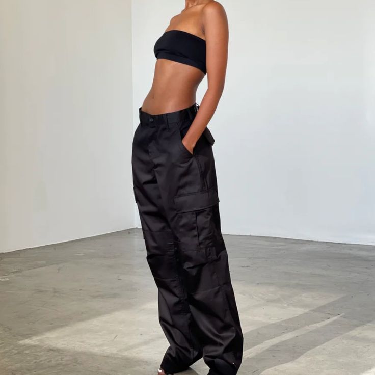 Reposhing These! They Were Worn Once From Previous Owner, And I Only Tried Them On. In Great Condition. Local European, European Women, Jumpsuit Trousers, Cargo Pant, Vintage Look, Bottoms Pants, Vintage Looks, Women's Pants, Cargo Pants