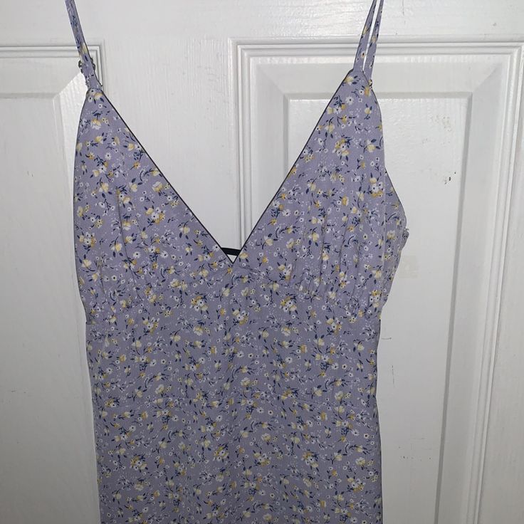 Lightweight Purple Sundress With Little Flowers, Open Tie Back, Mid Length Nwt, Forever 21 Size S Accepting Reasonable Offers And Offering Discounts On Bundles Forever 21 Floral Print Beach Mini Dress, Purple Floral Print Sundress For Spring, Spring Purple Floral Print Sundress, Spring Floral Print Purple Sundress, Purple Floral Print Mini Sundress, Sleeveless Daisy Print Mini Dress, Forever 21 Summer Floral Mini Dress, Purple Floral Print Mini Dress With Spaghetti Straps, Forever 21 Floral Print V-neck Dress