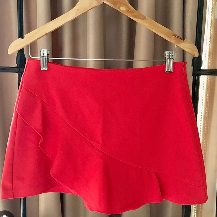 Zara Asymmetic Red Ruffle Skirt / Shorts / Size S | Nwot Solid Ruffled Skort For Party, Zara Mini Skirt With Ruffles, Red Ruffled Shorts For Spring, Red Ruffled Shorts, Red High-waisted Stretch Skort, Zara Ruffled Skirt Bottoms For Party, Red Stretch Mini Bottoms, Red High Waist Stretch Skort, Red Stretch Mini-length Bottoms