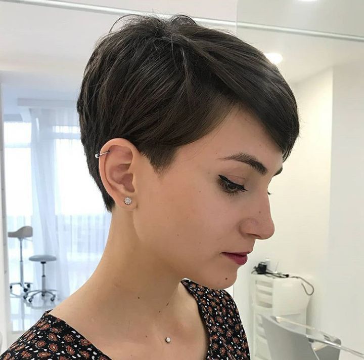 Short Haircuts Ideas, Amazing Hairstyles, Hairstyles For Girls, Short Hair Pixie Cuts, Short Sassy Hair, Pixie Haircut For Thick Hair, Super Short Hair, Short Bob Haircuts, Pixie Haircuts