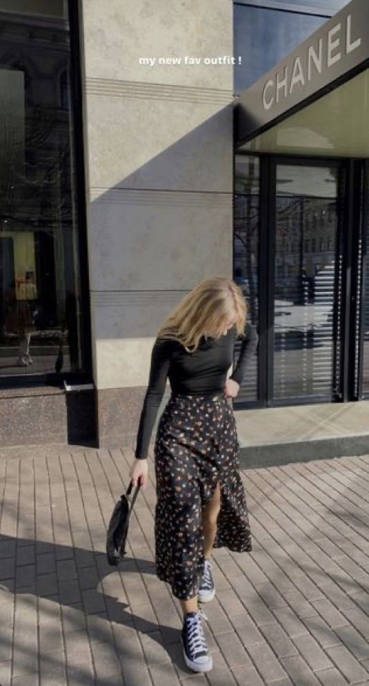 Skirt Tulle, Midi Skirt Outfit, Chique Outfits, Casual Day Outfits, Elegante Casual, Outfit Trends, Causual Outfits, Mode Inspo, Casual Style Outfits