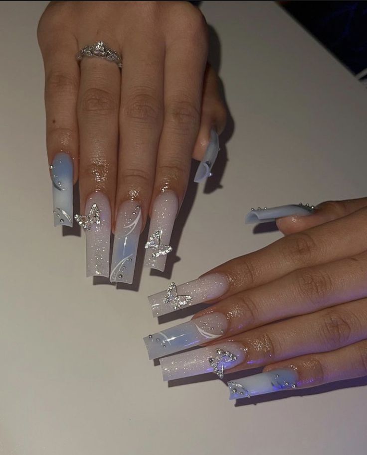 Acrylic Wedding Nails, Nails Art Simple, Nail Art 2022, Design Nails Art, Nail Art For Short Nails, Art For Short Nails, Nail Art Inspo, Quinceanera Nails, Nails Art Ideas