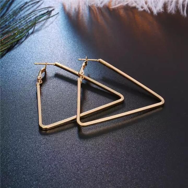 Timeless Triangle Hoop Earrings, hoops, hoop earrings, triangle hoops, triangle earrings, triangles, classic earrings, silver and gold Unique Hoop Earrings, Earrings Triangle, Boho Style Earrings, Earrings Hoops, Classic Earrings, Triangle Earrings, Large Hoop Earrings, Bohemian Earrings, Feather Earrings