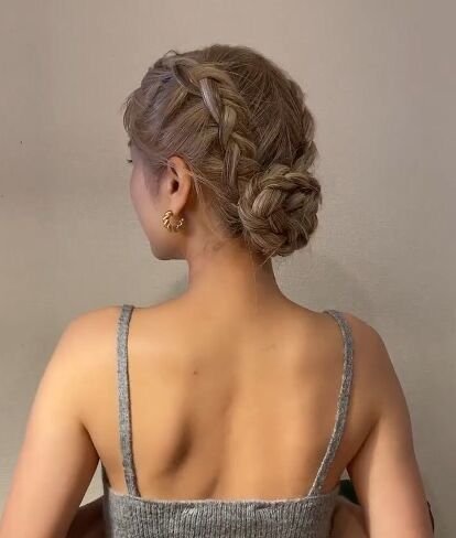 Braids In A Bun, Dutch Braid Bun, Braid Bun, Dutch Braid Hairstyles, Easy Bun Hairstyles, Viking Hair, French Braid Hairstyles, Peinados Fáciles Para Cabello Corto, Braided Bun