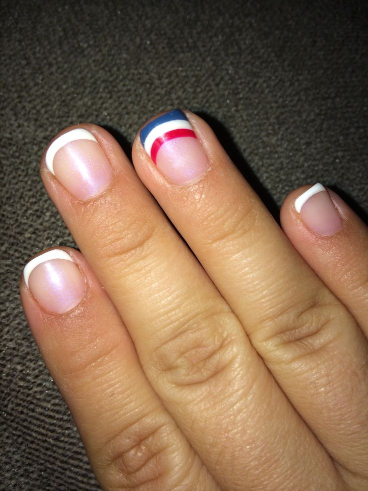 Red, white, & blue French manicure 🇺🇸 Red White Blue French Nails, French Manicure Blue, Silver French Manicure, Blue French Manicure, Patriotic Nails Design, Neat Nails, Patriotic Nails, Blue French Tips, Manicure Designs