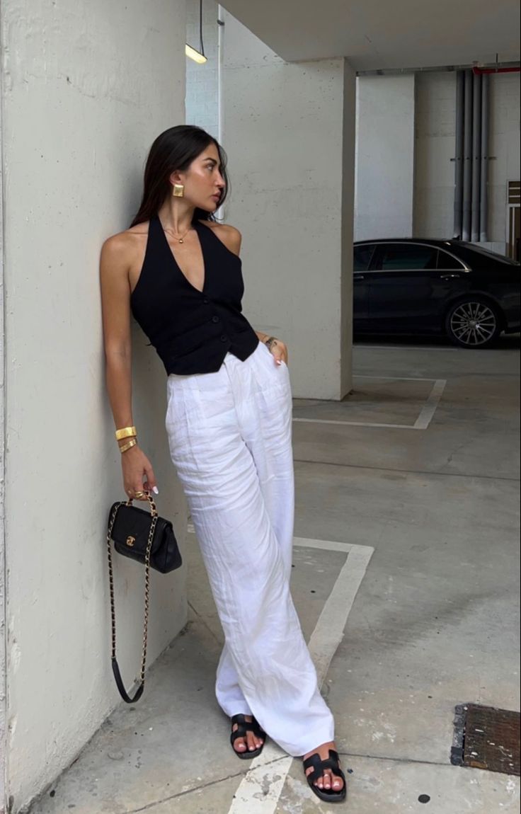 Summer White Shirt Outfit, Santa Barbara Outfit Summer, Ny Fits, Professional Fits, Italy Clothes, Arab Aesthetic, 2024 Aesthetic, Mode Zara, Casual Fridays