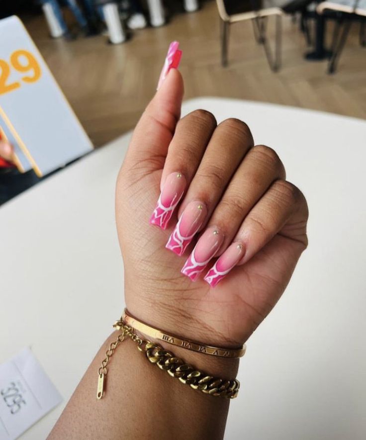 Acrylic Nails Stiletto, Natural Nails Manicure, Acrylic Nails Nude, Nyc Nails, Pointy Nails, Pink Ombre Nails, Long Acrylic Nail Designs, Drip Nails, Ombre Acrylic Nails