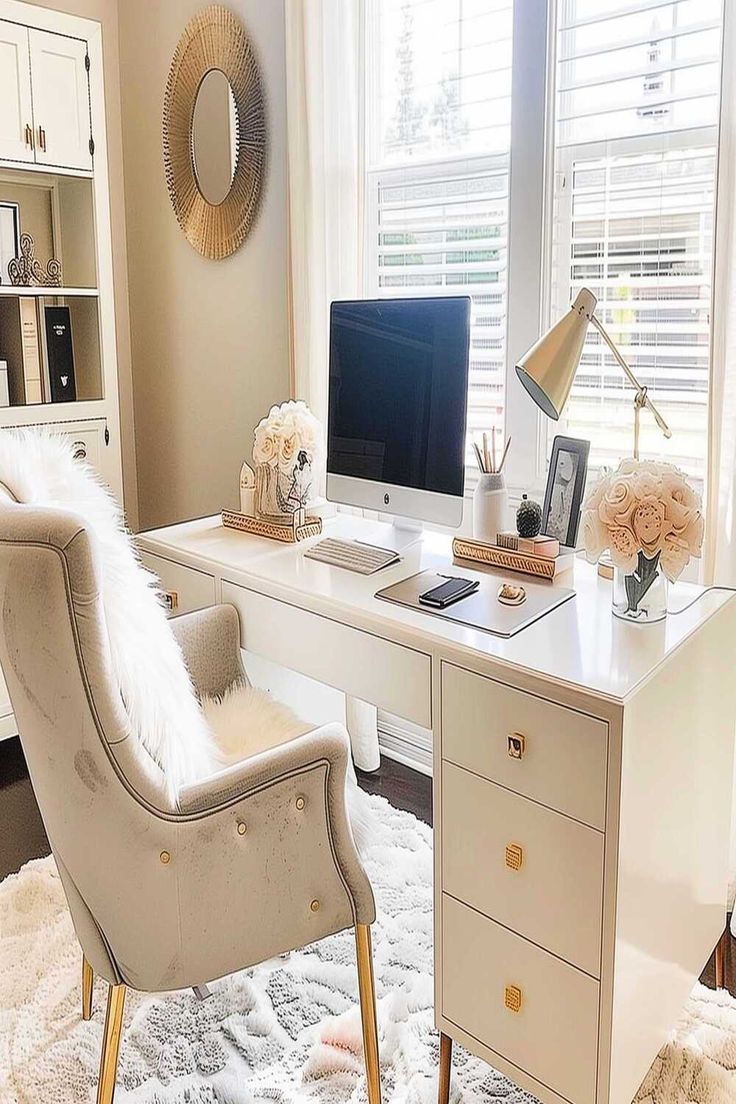 Elegant and cozy home office setup for women with soft textures and golden accents. Cozy Home Office Ideas, Feminine Home Office Ideas, Girl Boss Office, Home Office Designs, Office Ideas For Women, Home Office Ideas For Women, Productive Office, Feminine Home Offices, Home Office Library