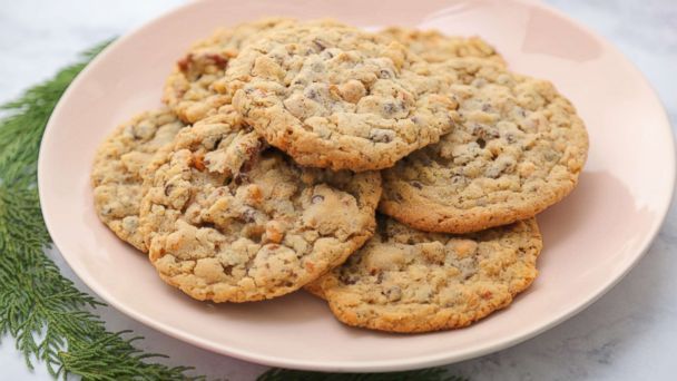 chocolate chip cookies on a pink plate