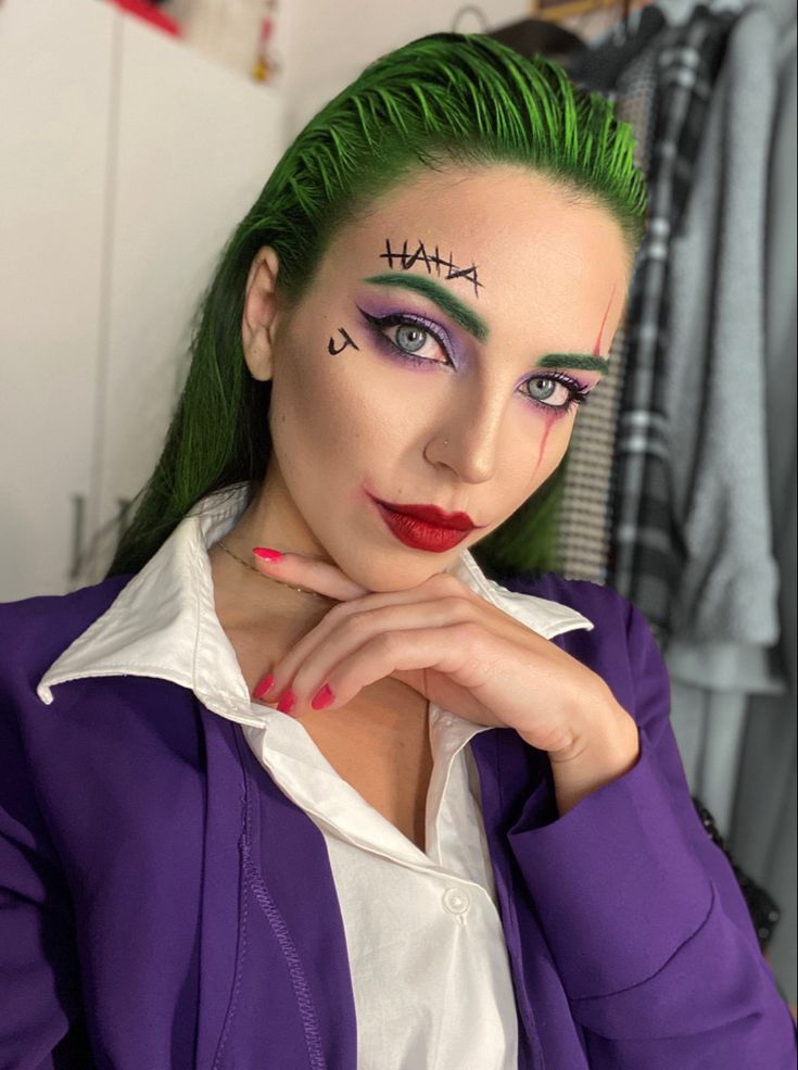 Makeup halloween jokermakeup halloweenideas Joker Halloween Makeup, Hallowen Party, Joker Halloween, Dulces Halloween, Joker Makeup, Joker Costume, Joker Cosplay, Halloween Make Up, Halloween Make