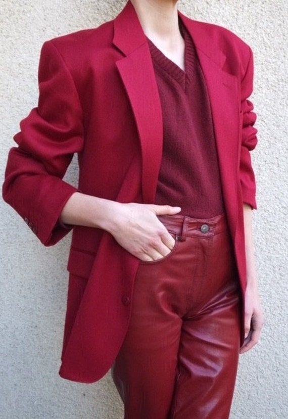 Vintage blazer 80s 90s Made in France 100% virgin wool Size: S/L depending on styling (styled on a model size EU36) Colour: Red Excellent condition, stunning piece Red Retro Blazer For Formal Occasions, Red Wool Blazer For Fall, Red Blazer For Business Casual In Winter, Red Wool Blazer For Spring, Fall Red Wool Blazer, Red Blazer For Winter Business Casual, Vintage Red Blazer Outfit, Retro Red Formal Blazer, Vintage Red Party Blazer