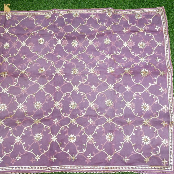 Presented to you all from an exclusively designed standard set of collection. These exquisite Handloom Silk Dupattas are made by the best and come with a unique design along with classic touch to it. Kora/Organiza Dupattas will be the talk of every gathering you attend, and heads will hardly stop turning your ways. Fabric: Pure kora silk/organza Craft- Patti jaal Length – 2.5 meters. Note- There may be slight color variations due to photographic reasons. This is a hand-woven product and any irre Silk Dupatta, The Talk, Silk Organza, Skin Color, Hand Woven, Color Variations, Unique Design, Turning, Hand Weaving