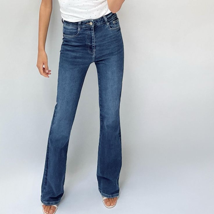 Stretch Denim High Waisted Bootcut Jeans. Zara Jeans Run Longer (I’m 5’3 & The Jeans Fit Too Long Even With Heels) First Image Is Stock Photo From The Website (Not The Exact Pair But A Similar Style To The Ones I’m Selling) High Waisted Bootcut Jeans, Denim Bootcut Jeans, Phone Holster, Walker Boots, Pajama Shirt, Zara Jeans, Fit N Flare Dress, Rain And Snow Boots, Boot Sandals