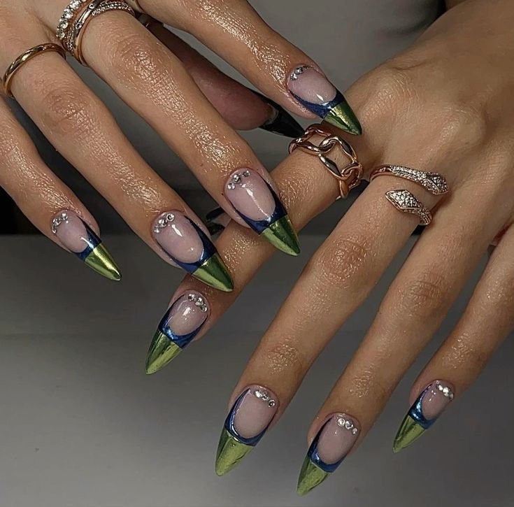 Chrome Summer Nails, Light Blue Chrome Nails, Summer Chrome Nails, Light Blue Chrome, White Chrome Nails, Blue Chrome Nails, Chrome Manicure, Chrome Nails Designs, Blue Chrome