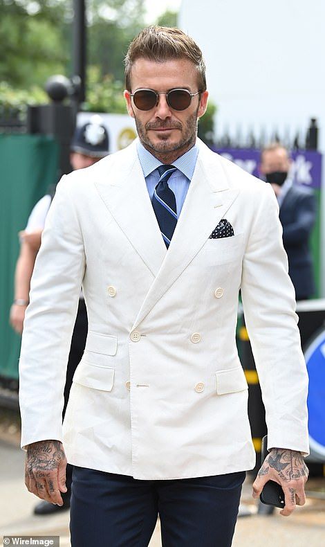 Mens White Linen Suit, Beckham Suit, David Beckham Suit, Outfits Quotes, David Beckham Style, White Linen Suit, Stylish Mens Suits, Classy Suits, Mens Fashion Blazer