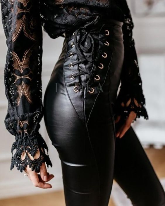 Leather Gear, Mode Casual, 가을 패션, Fantasy Fashion, Character Outfits, Mode Inspiration, Gothic Fashion, Look Fashion, Aesthetic Clothes