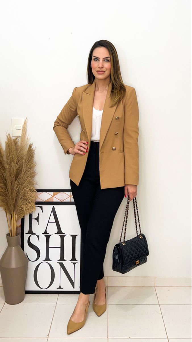 Winter Office Wear, Office Wear Outfit, Outfits Con Jeans, Work Outfit Office, Looks Jeans, Classy Outfits For Women, Work Wear Outfits, Color Combinations For Clothes, Black Jeans Outfit