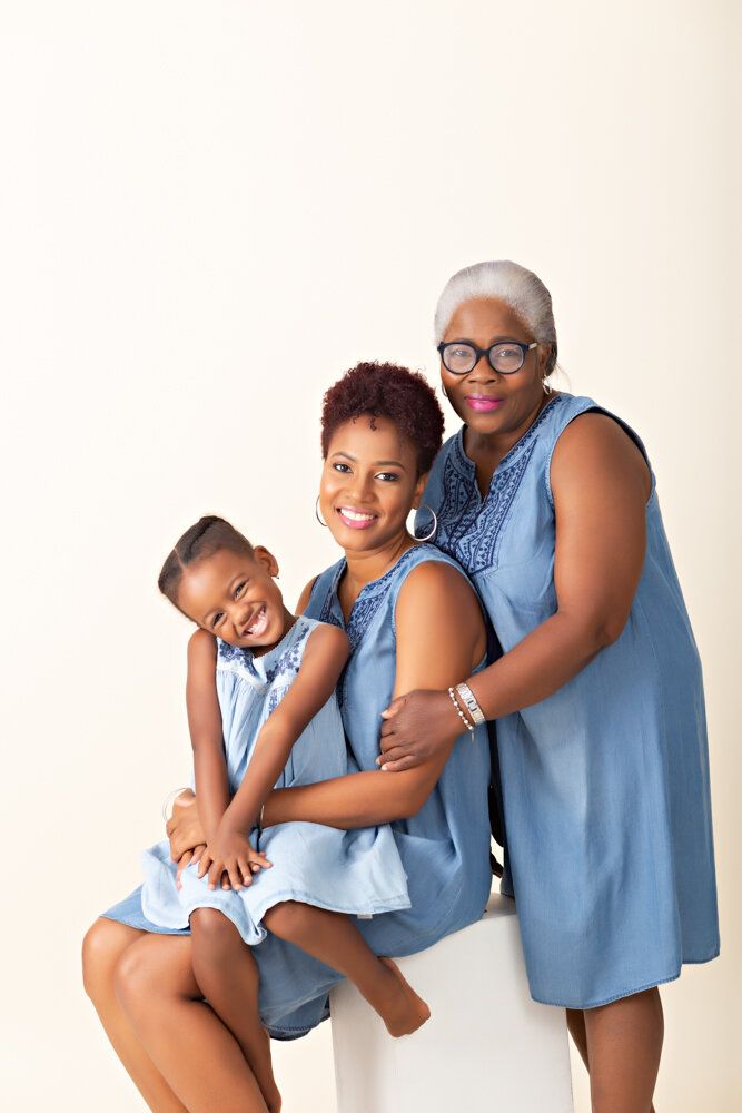 Black Generational Family Pictures, Family Generation Photography, 4 Generations Photo, Three Generation Photos, Grandparents Photography, Mommy Daughter Photoshoot, Generation Pictures, Generations Photography, Mother Daughter Pictures