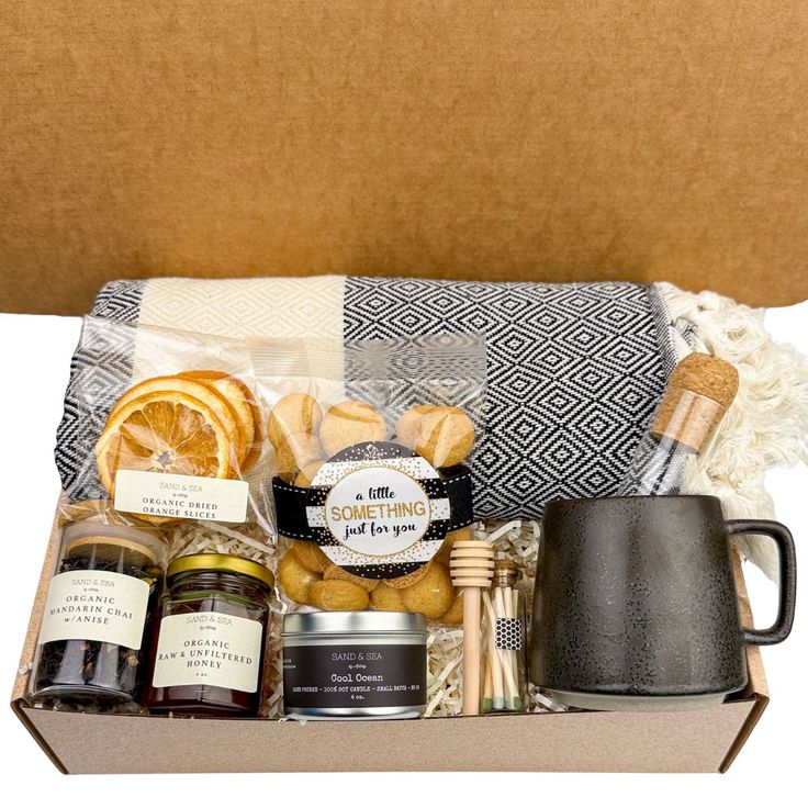 gift-baskets-for-men-bereavement-gift-for-guys-sand-and-sea-by-ashley Gift Basket For Men, Calming Candles, Housewarming Gift Baskets, Corporate Gift Baskets, Refreshing Snacks, Food Gift Baskets, Baskets For Men, Candle Quotes, Gift Baskets For Men