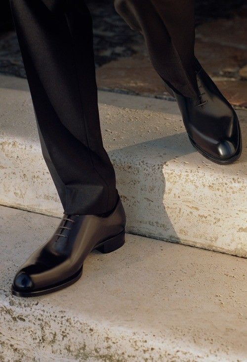 Roman Garden, David Beckham Style, Gents Shoes, Black Outfit Men, Classy Outfits Men, Mens Casual Outfits Summer, Best Mens Fashion, Mens Outfit Inspiration, Suit Shoes