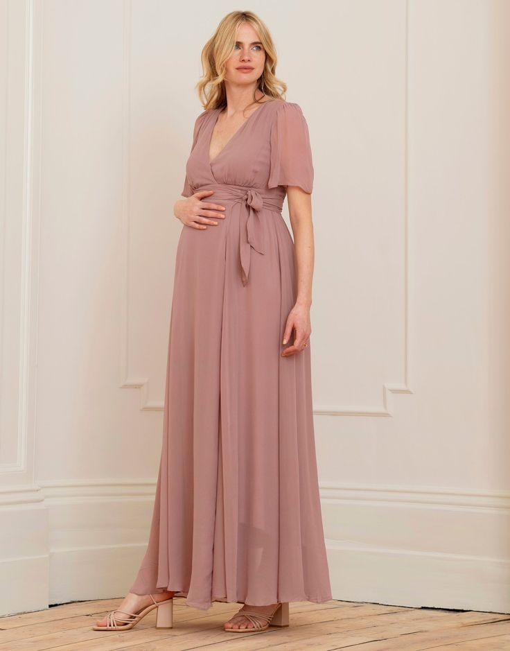 Soft, flattering & utterly feminine, Seraphine's Mauve Maxi Maternity & Nursing Wrap Dress is a stunning style for special occasions - we love it for weddings. Affordable Fitted Maternity Maxi Dress, Long Sleeve Maternity Dress Amazon, Postpartum Dresses, Stylish Pregnancy, Beautiful Maternity Dresses, Pregnancy Dresses, Maternity Photoshoot Outfits, Stunning Style, Stylish Maternity