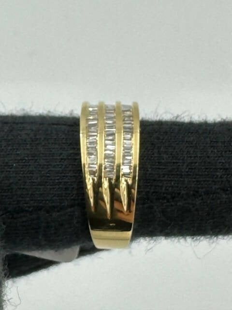 Specials


METAL:
14-Karat Gold


Color:
Yellow Gold


Width:
7.5-3.0mm


Ring size:
5 1/2




Weight:


5.42g



Stone:
Diamond


Shape:
Cut baguette



Carat:


0.75 CT



Clarity:
SI


Color:
G/H Canada Quebec, Band Bracelet, Colour Yellow, Best Jewelry Stores, Gold Colour, Hand Jewelry, Baguette Cut, Baguette Diamond, Men's Rings