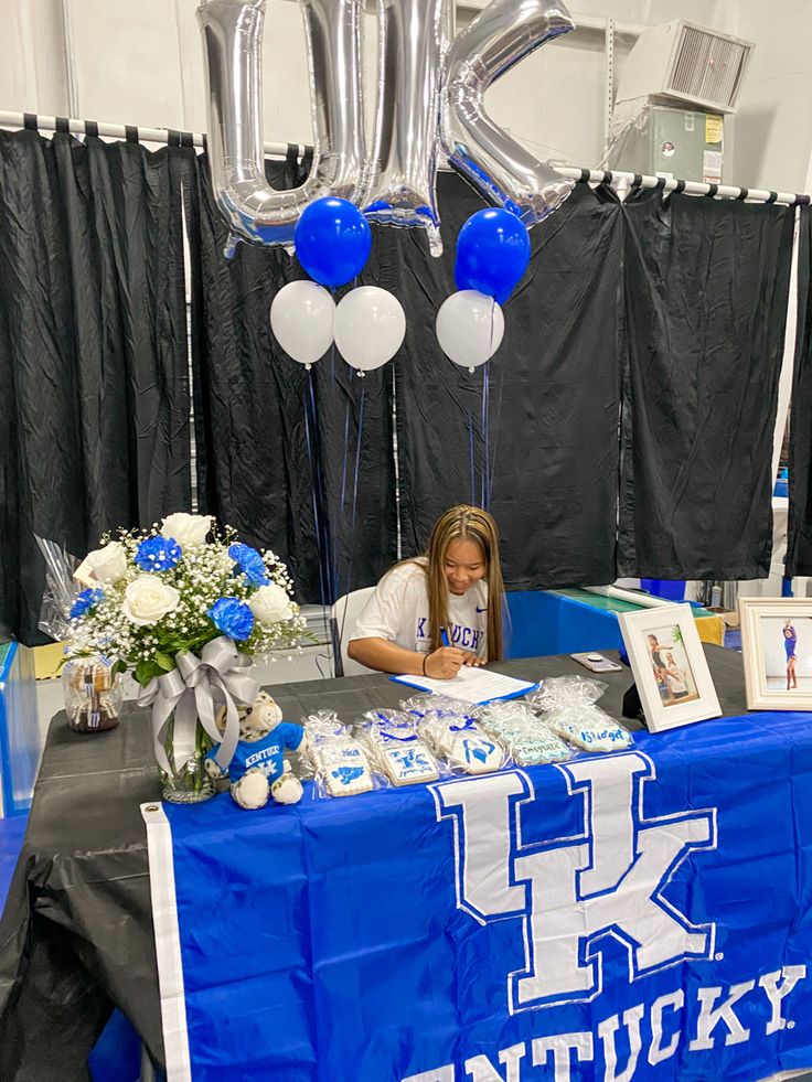 College Signing Table Ideas, College Commitment Signing Table, Signing Tables For College, Senior Signing Day Table, High School Signing Day Table Ideas, National Signing Day Table Ideas, Signing Day Table College, College Signing Day Table Ideas, Signing Day Table Ideas