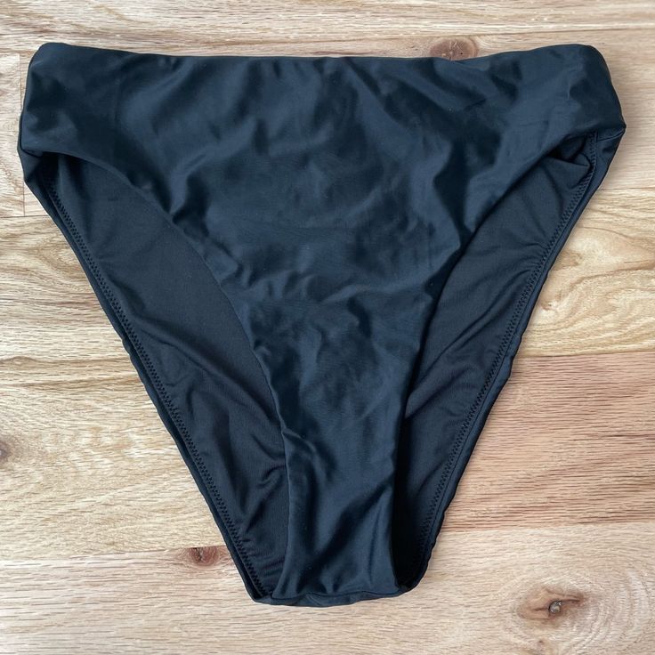 Nwt J.Crew High-Rise Bikini Bottom 2022 Bf178 Black Medium Tried To Purchase My Old Bikini In New Color, But The Bottoms Are Different, So It All Goes. Life Got In The Way Of A Return. From A Smoke-Free, Pet-Free, Allergen-Aware Home. Black Swimwear Briefs For Sunbathing, Black Brief Tankini For Poolside, Black Tankini For Poolside, Black Beach Bottoms With Lined Body, Black Brief Tankini For Pool, High Waist Black Swimwear For Beach Party, Black High Waist Swimwear For Beach Party, High-waist Black Swimwear For Beach Party, Black High-waist Swimwear For Beach Party