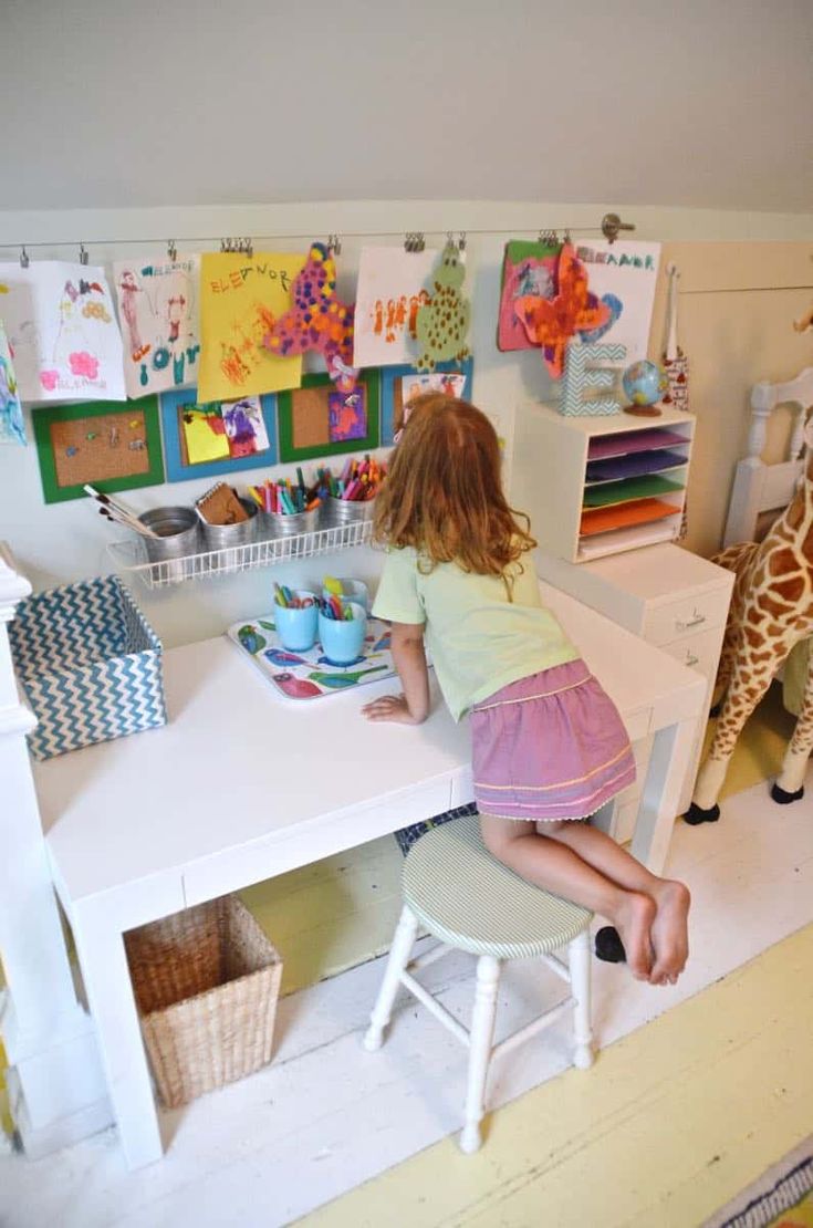 Eleanor's Art Space Reveal Kids Art Area, Kids Art Corner, Kids Art Space, Display Area, Playroom Storage, Playroom Organization, Kids' Desk, Kid Desk, Art Corner