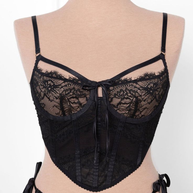 Lace Underbust Bra With Lace Closure, Underbust Bra With Lace Closure, Underbust Lace Bra, Elegant Underwire Corset With Lace Trim, Lace Underwire Corset With Lace Trim, Fitted Lace Bra In Coquette Style, Fitted Lace Coquette Bra, Coquette Fitted Lace Bra, Coquette Lace Corset With Underwire