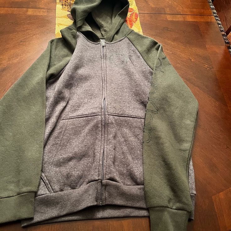 *Calvin Klein Hoodie Extremely Soft *Brand New Never Worn *Hood With Zipper & Front Pockets *Size Small Cotton/Polyester Blend *I Ship Same Or Next Day. Weekend Orders Go Out First Thing Monday Morning. . Fair & Reasonable Offers Considered. Please No Low Ball Offers! Smoke Free Home Pet Free Home Fast Shipping Clean Home Environment Seller Thank You For Looking! B3 Calvin Klein Winter Sweatshirt With Ribbed Cuffs, Calvin Klein Casual Cotton Outerwear, Calvin Klein Casual Tops With Ribbed Cuffs, Casual Calvin Klein Tops With Ribbed Cuffs, Calvin Klein Crew Neck Sweatshirt For Winter, Calvin Klein Crew Neck Winter Sweatshirt, Calvin Klein Sporty Sweatshirt With Ribbed Cuffs, Calvin Klein Sweatshirt With Ribbed Cuffs For Streetwear, Calvin Klein Cotton Hoodie For Fall