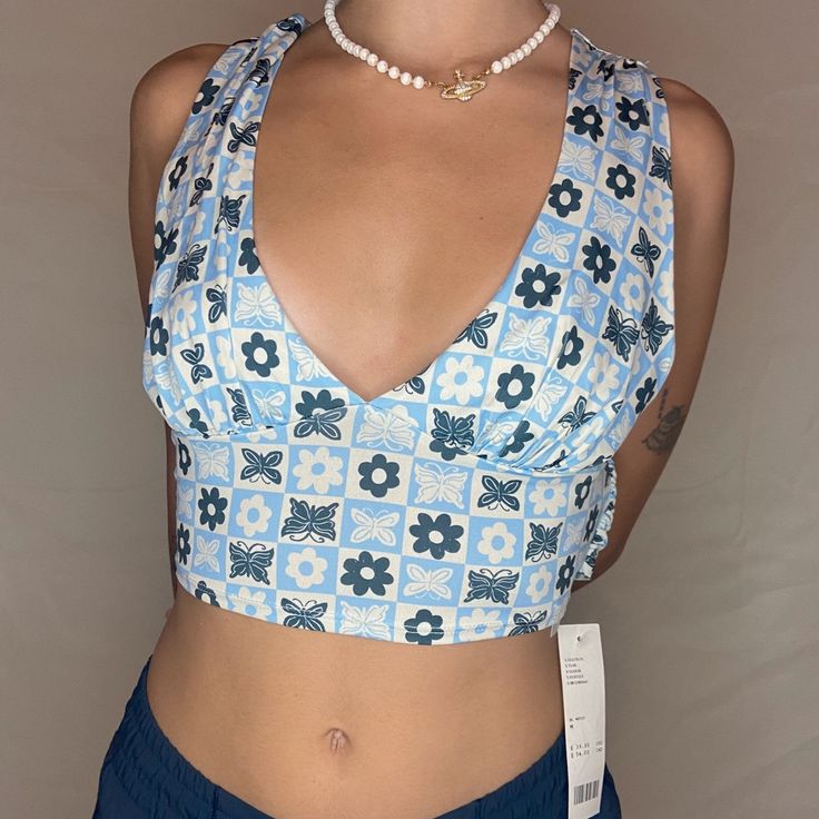 Original Tags Still On !! So Flattering Summer Blue Cropped Crop Top, Blue Cropped Crop Top For Summer, Light Blue Printed Summer Top, Casual Blue V-neck Crop Top, Blue Summer Crop Top For Vacation, Blue Cotton Crop Top For Vacation, Blue Floral Print Summer Top, Spring V-neck Light Blue Crop Top, Blue Cropped Summer Top