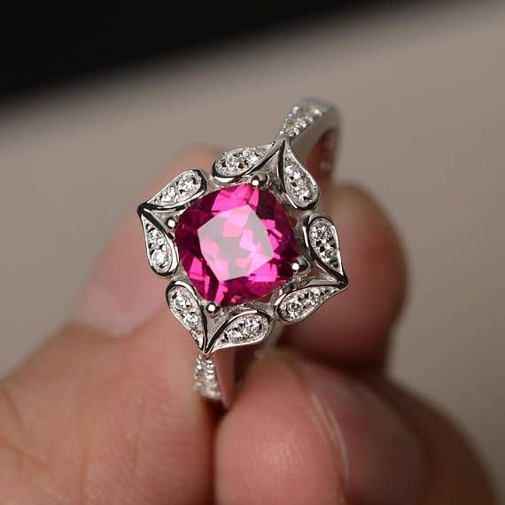 This is a gorgeous handmade creation. Its beauty is its simplicity & Elegance. The 7*7 mm cushion shape faceted lab ruby is crafted in solid sterling silver and with rhodium plated.  All item is sent in a beautiful gift box!!!  If you have any idea of design your ring,pls contact me July Birthstone Ring, Ring Cushion, Cushion Cut Ring, Cushion Ring, Ruby Engagement Ring, Red Gemstones, Halo Diamond Engagement Ring, Delicate Rings, Ruby Ring