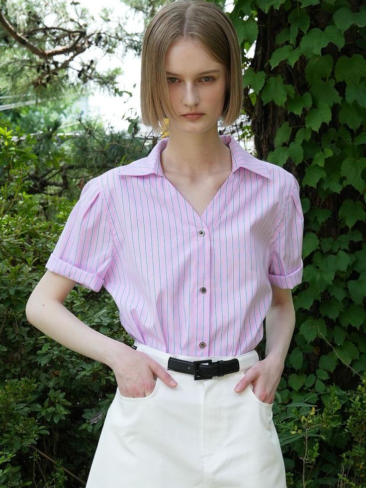 This is a feminine and minimal top by Laminez that is made out of high quality and sturdy material. With distinctive mood of the design and comfortable wear, you can style it for your comfortable daily outfit.- Unique V neckline with collar- Cool stripe pattern for summer season- Casual and comfortable mood Trendy Pink Collared Blouse, Trendy Pink Blouse With Collar, Versatile Summer Blouse With Collared Neckline, Feminine Blouse With Collared Neckline, Versatile Collared Blouse For Summer, Feminine Collared Neckline Tops For Work, Elegant Pink Tops With Collared Neckline, Chic Pink Blouse With Relaxed Fit, Feminine Pink Collared Top