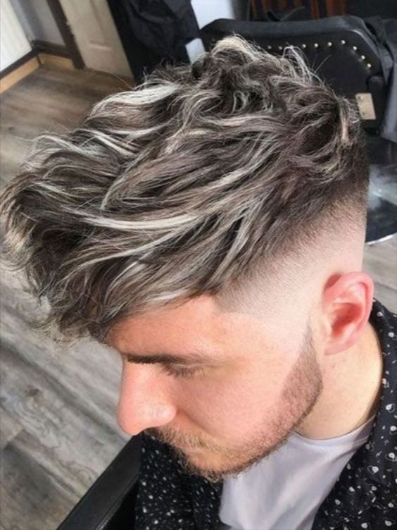 Black Hair Blonde Highlights, Kelly Hair, Black Hair With Blonde Highlights, Hair Blonde Highlights, Blond Hairstyles, Hair Mascara, Men Blonde Hair, Pick Comb, Dyed Hair Men