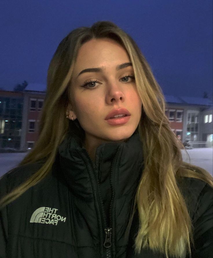 North Face Aesthetic, Eastern European Women, Blonde Aesthetic, European Aesthetic, North Face Puffer Jacket, European Girls, North Face Girls, European Women, Eastern European