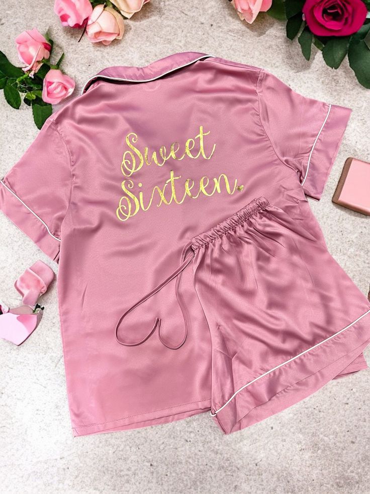 🌺FREE GIFT WRAPPING IN ORGANZA GIFT BAG!🌺 HIGHEST QUALITY Silky matte bridesmaid satin pajama sets are available in 14 colors. Get ready for those Instagram picture perfect moments! Relax, look pretty, and get pampered in these soft satin pajamas on your wedding day! These luxurious matte satin bridal party pjs are super soft and are the perfect bridal party gift and finishing touch to your bridesmaid proposal box! Eight sizes to choose from including kids, XS, small, medium, large, XL, 2XL an Rave Vibe, Sweet Sixteen Party, Birthday Sleepover, Sweet Sixteen Gifts, Satin Pyjama, Bridesmaid Satin, Bridal Pajamas, Pyjama Satin, Personalized Pajamas