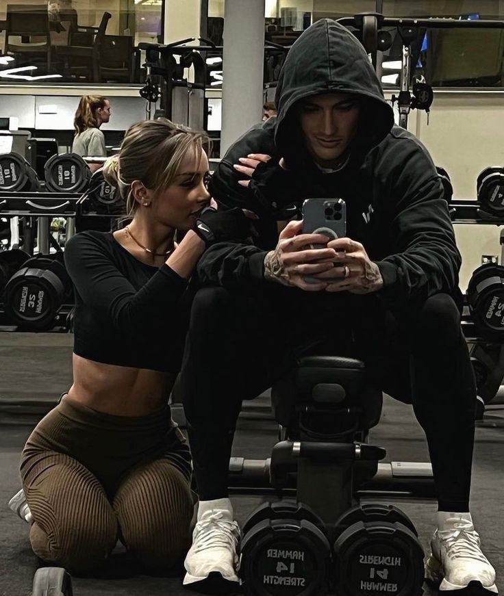 Couple Pics on Twitter: "https://t.co/X8sFKyEy31" / Twitter Gym Couple, Gym Pictures, Gym Photos, Trening Fitness, Gym Fits, Fitness Inspiration Body, Gym Inspiration, A Gym, Workout Aesthetic