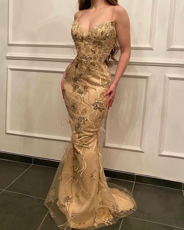 Noble Skin Tone Evening Dress African Wear For Women, Prom Dress Gold, Gold Prom Dress, Manon Blackbeak, Dream Prom Dress, Xxxl Dress, Gold Prom, Dream Prom, Fantasy Dresses