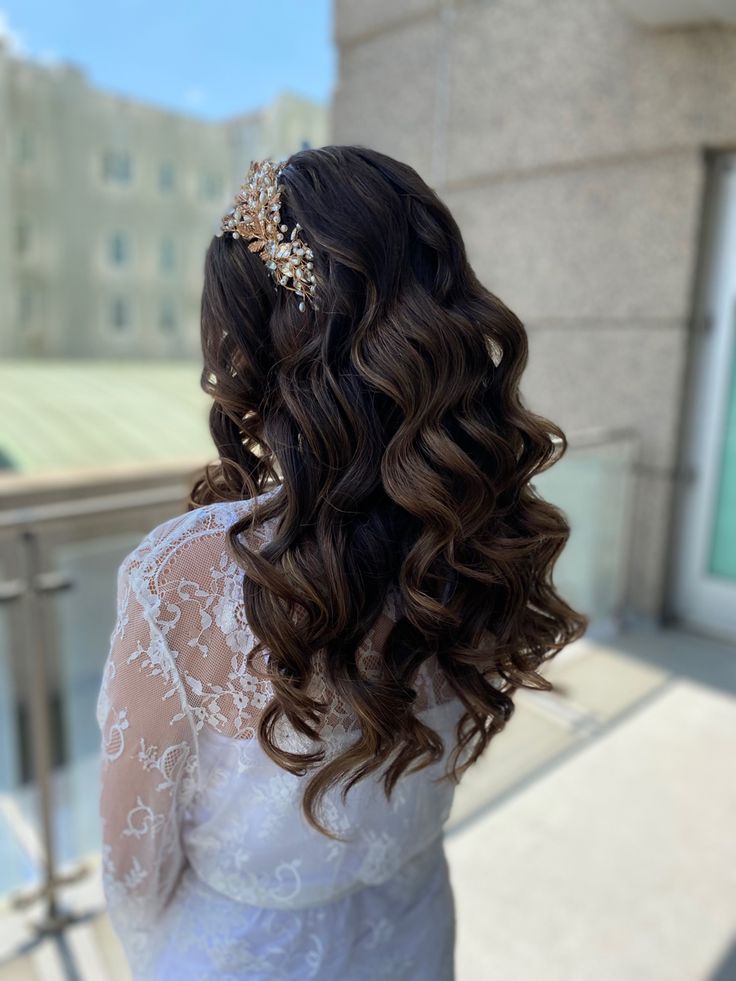 Hollywood Waves Bridal Hair Style Wedding Bridesmaid Gulf Coast Weddings wedding Hair Stylist Southern Wedding Wand Curls Wedding Hair, Holiwood Wave Hair, Hollywood Waves Bridal Hair, Hollywood Waves Bridal, Hollywood Waves Hair, Waves Bridal Hair, Bridal Waves, Wedding Hairdo, Hollywood Curls