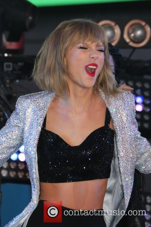 Taylor Swift Short Hair, Taylor Swift Haircut, Taylor Swift Bangs, Triple J, Taylor Swift New, Boiling Point, Taylor Swift Facts, 2015 Hairstyles, Taylor Swift Red