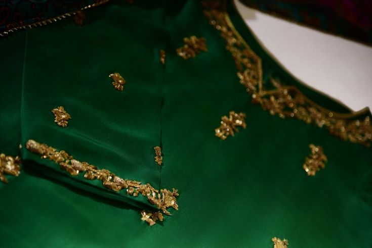 Green Raw Silk Saree With Gota Work, Gold Raw Silk Lehenga With Dabka Detailing, Gold Lehenga With Dabka In Raw Silk, Ceremonial Silk Traditional Wear With Gota Work, Green Kundan Traditional Wear For Eid, Elegant Green Saree With Gota Work, Gold Katan Silk Traditional Wear With Gota Work, Gold Bollywood Saree With Dabka Details, Elegant Green Lehenga For Festive Occasions